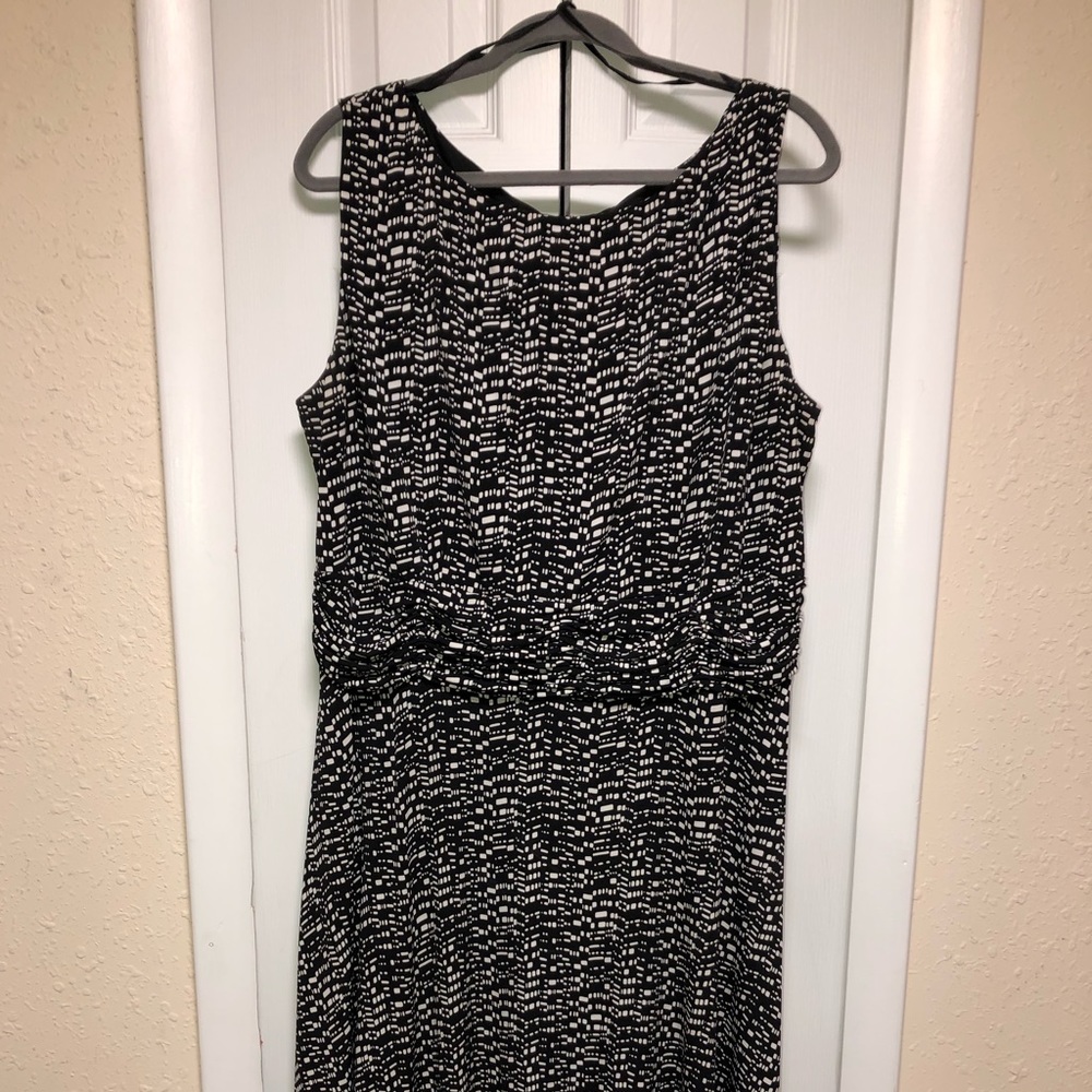 Jessica Howard Black sleeveless dress